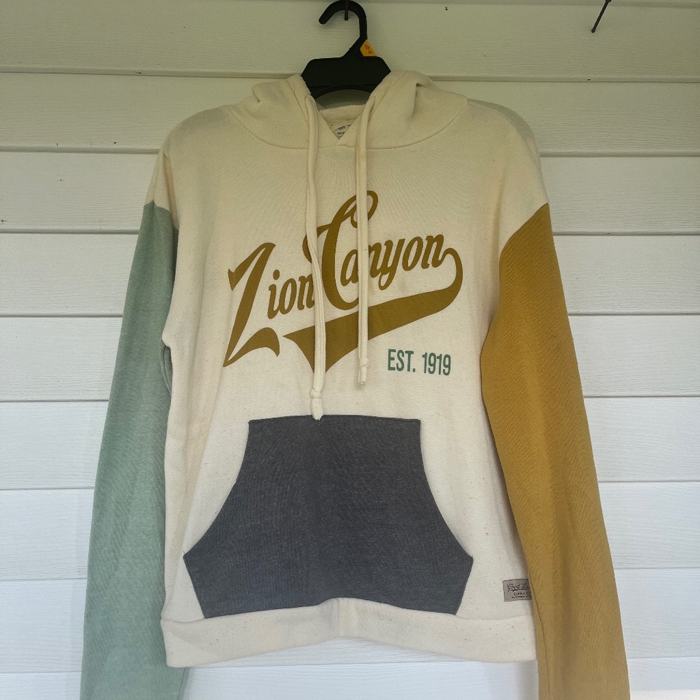 Zion Canyon Multicolored Hoodie size M